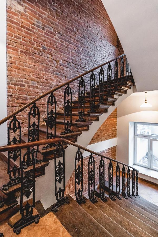 Brązowy Narutowicza 11 Apartament *